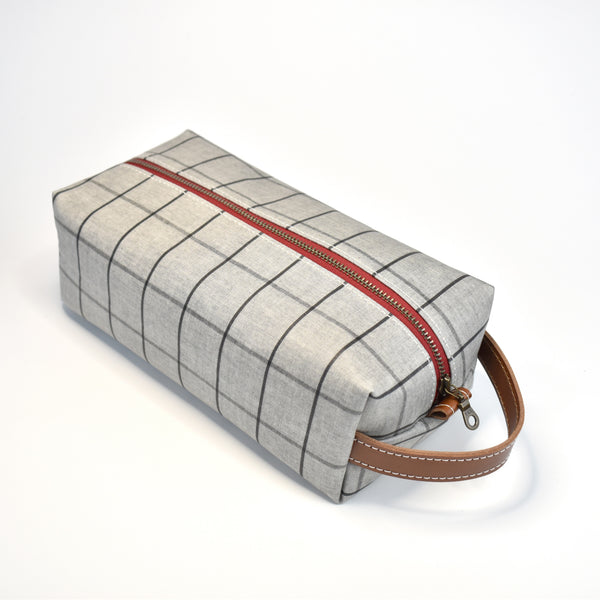 Red Staggerwing Boxy Utility Bag in Grey Check Laminate – Red Staggerwing