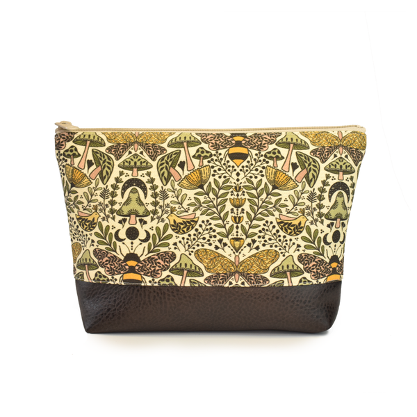 Red Staggerwing Cosmetic Clutch in Mushroom Forest – Red Staggerwing